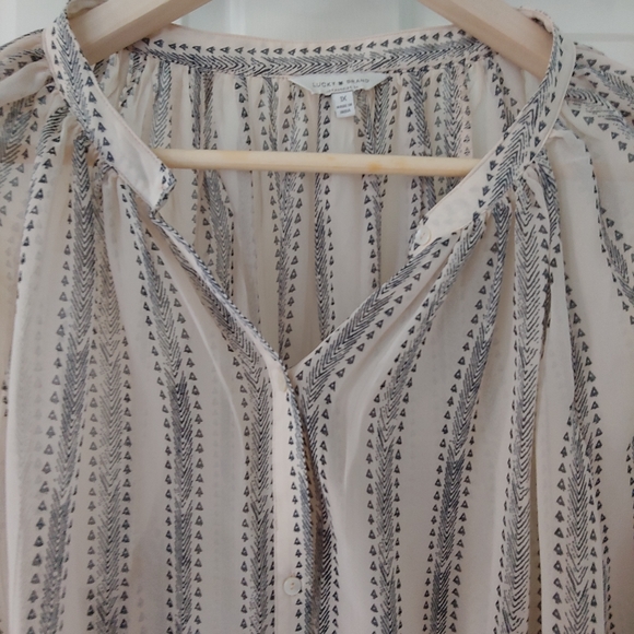 EUC Plus Size Lucky Brand Sheer Button Front Geo Stripe Poet Blouse – Size 1X - Picture 11 of 14